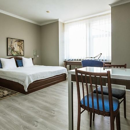 Hotel Kert Free Parking Riga Exteriör bild