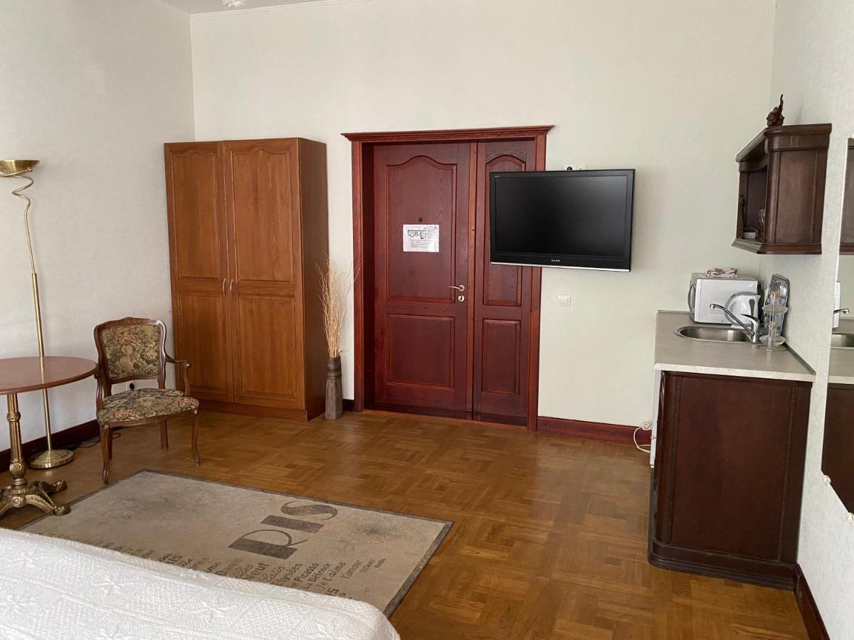 Hotel Kert Free Parking Riga Exteriör bild