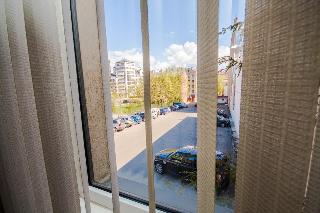 Hotel Kert Free Parking Riga Exteriör bild