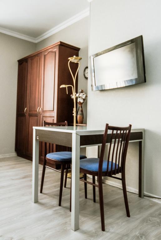 Hotel Kert Free Parking Riga Exteriör bild